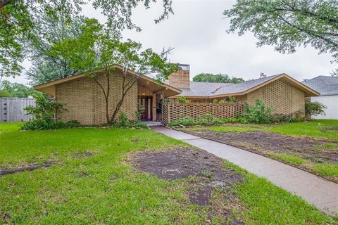 3337 Whirlaway Road Dallas TX 75229