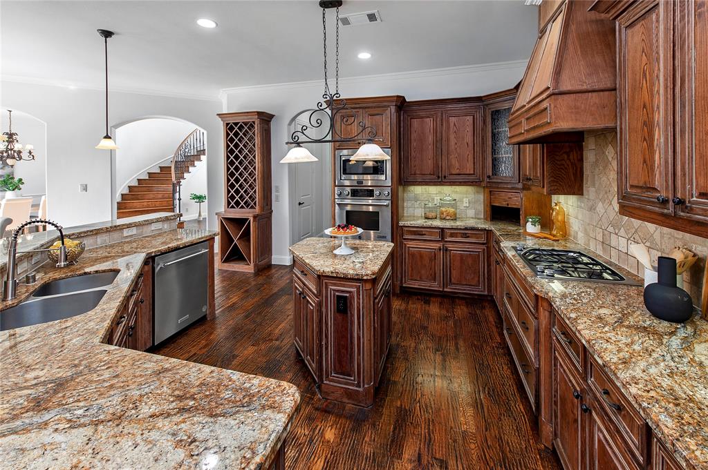 La Foy Place 01 Instl Add - Residential