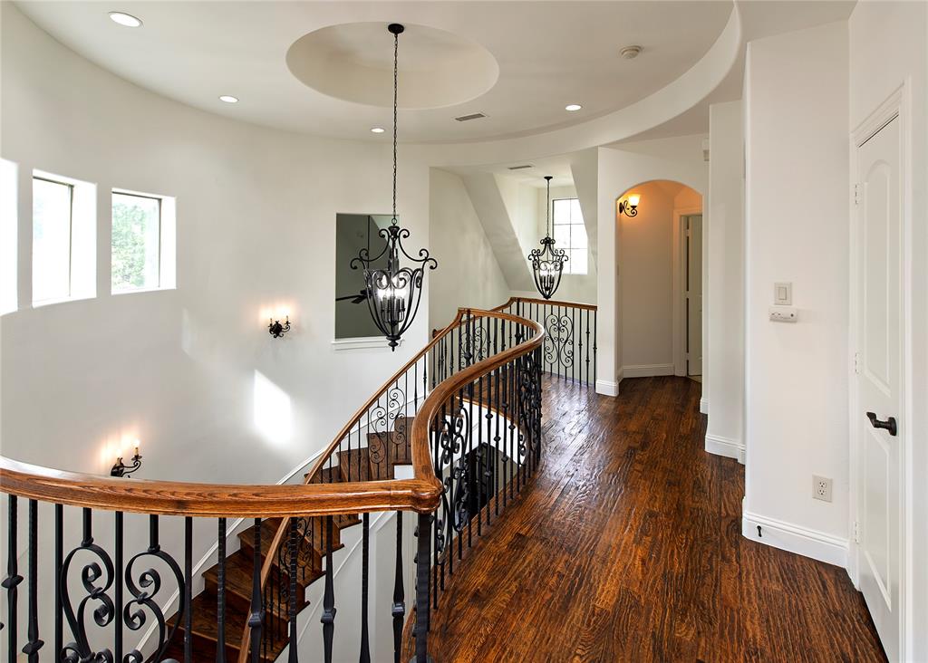 La Foy Place 01 Instl Add - Residential