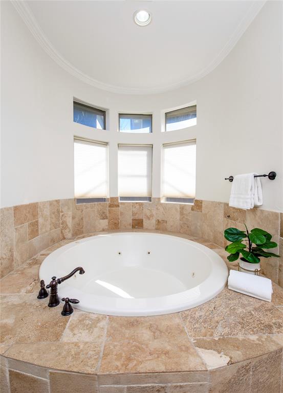 La Foy Place 01 Instl Add - Residential