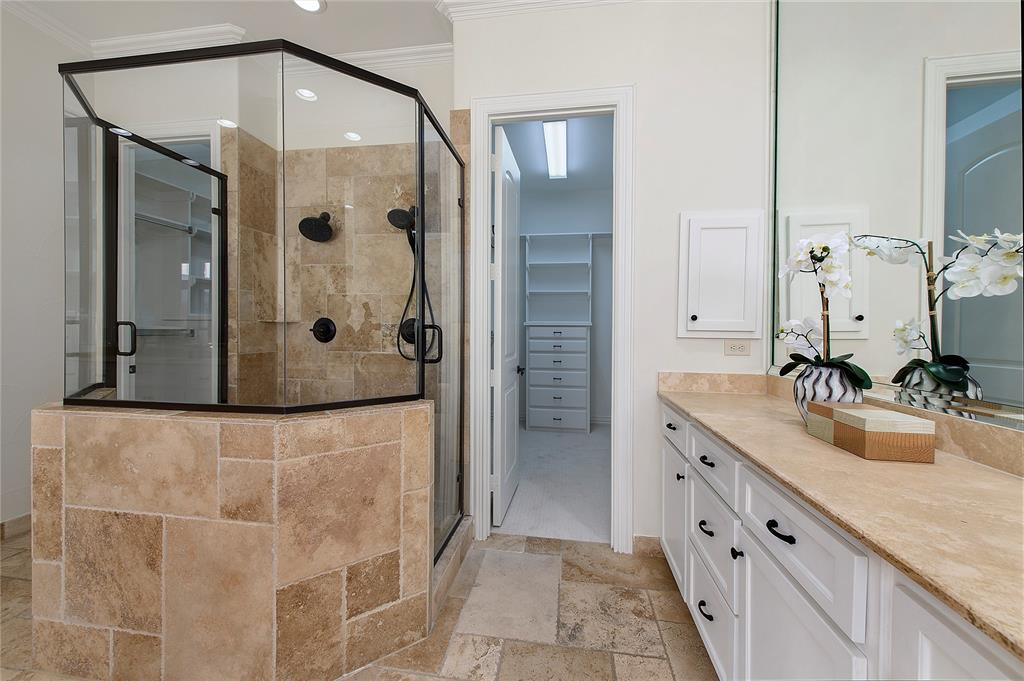 La Foy Place 01 Instl Add - Residential