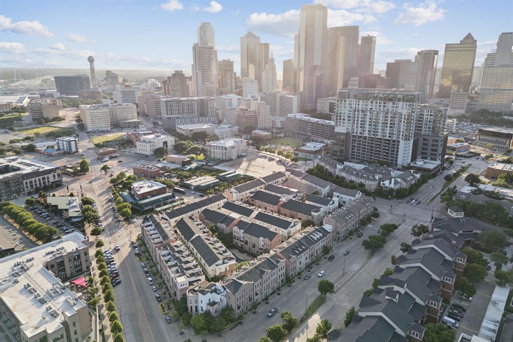 Intown Homes Farmers Market - Residential