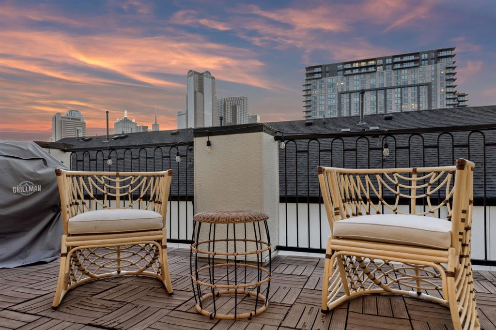 Intown Homes Farmers Market - Residential