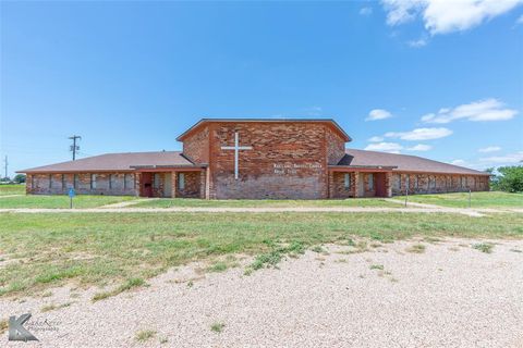 124 Commercial Avenue Anson TX 79501
