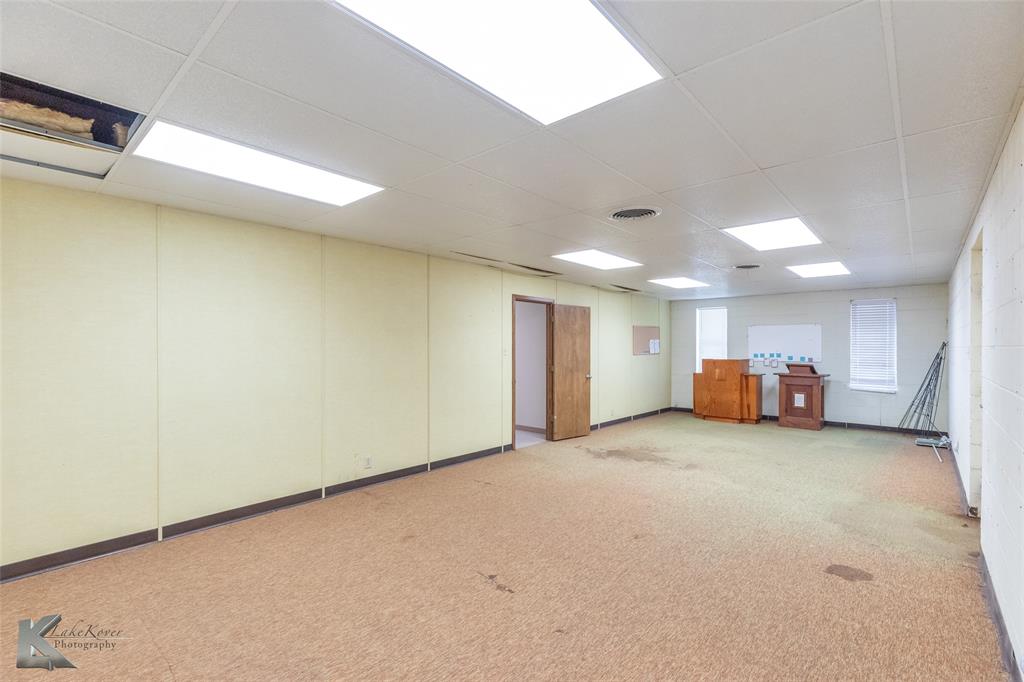 124 Commercial Avenue