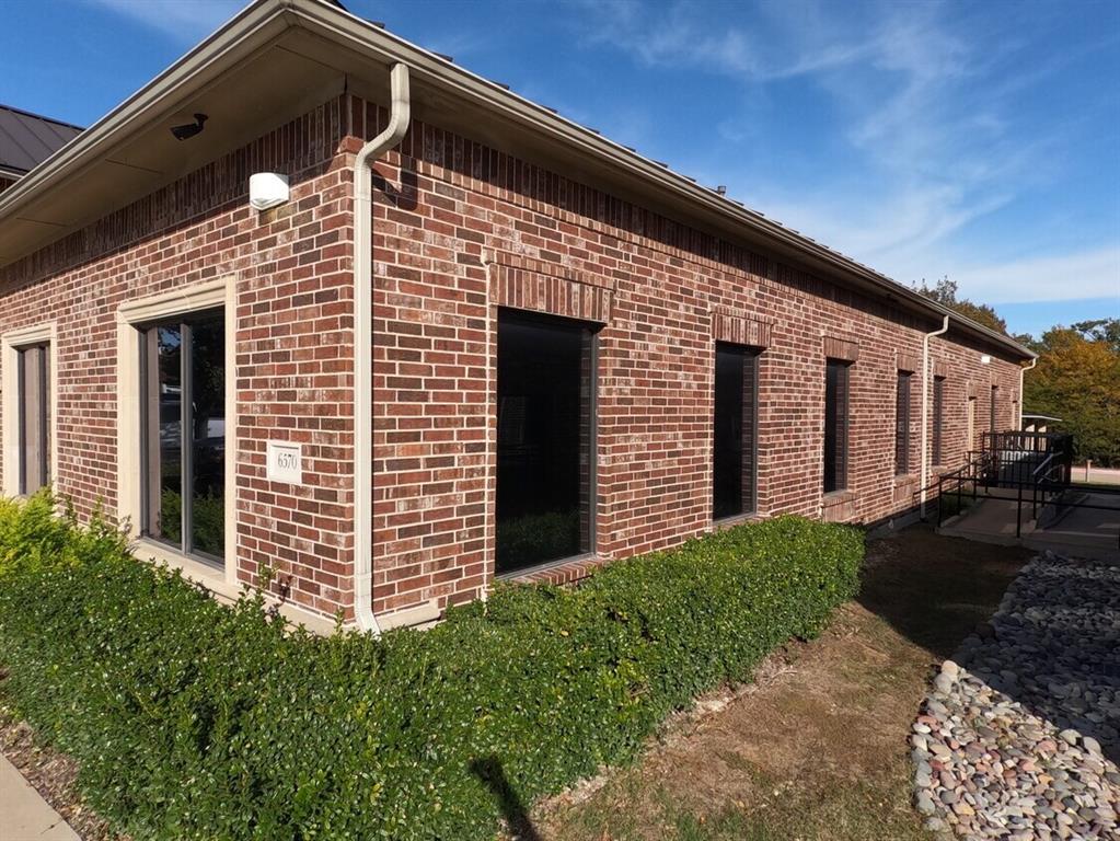 Shoal Creek Office Plaza Condo - Commercial Sale