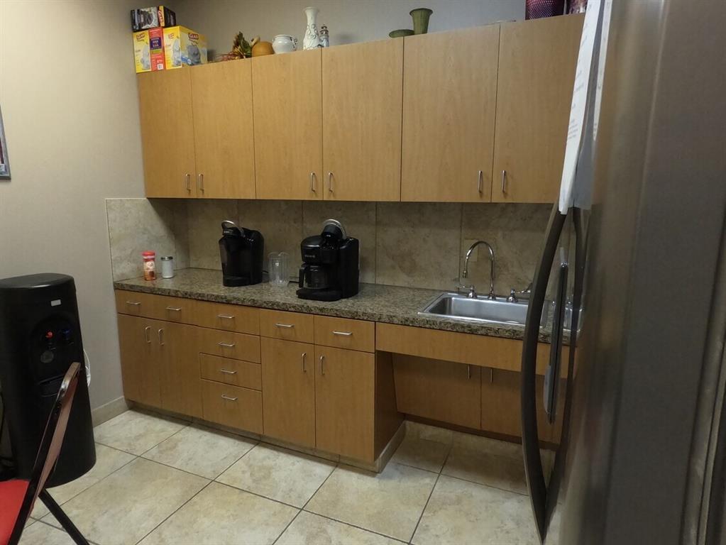 Shoal Creek Office Plaza Condo - Commercial Sale