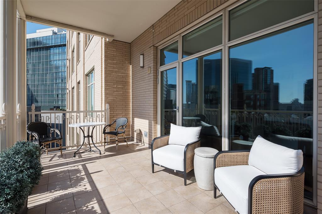 TOWER AND REGENCY ROW RES CONDOS - Residential