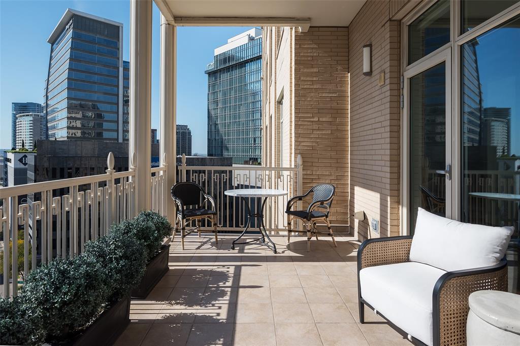 TOWER AND REGENCY ROW RES CONDOS - Residential