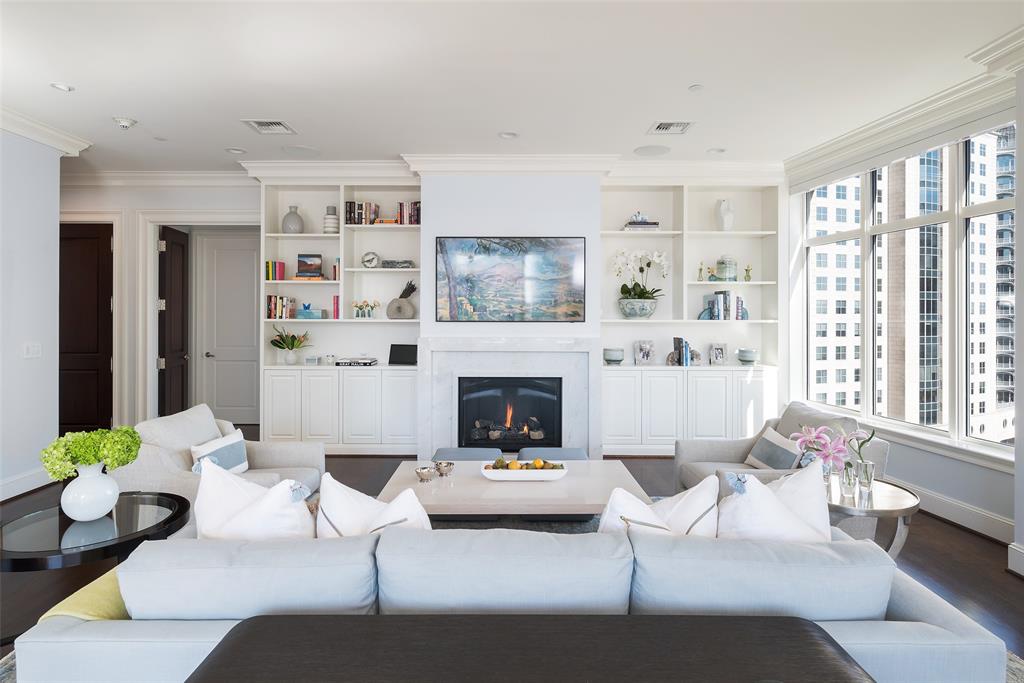 TOWER AND REGENCY ROW RES CONDOS - Residential