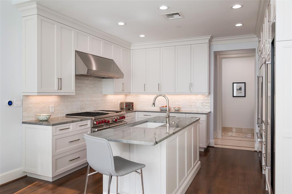 TOWER AND REGENCY ROW RES CONDOS - Residential