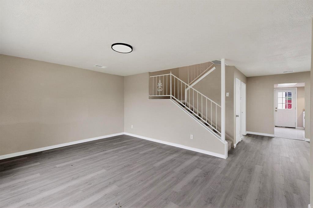 32 W Creek Lane 2