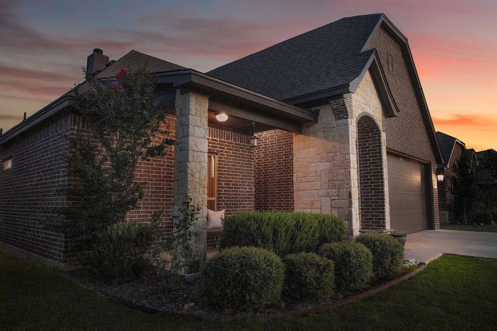 544 Clearwater Place