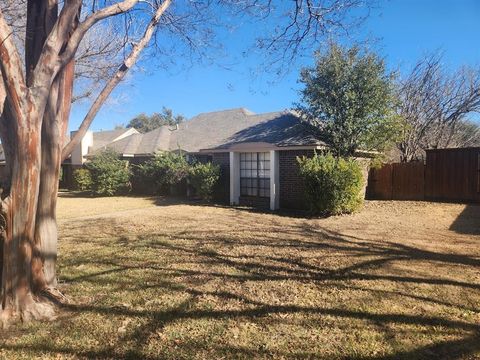 Tiny photo for 2412 Doral, Mesquite, TX 75150 (MLS # 21197119)