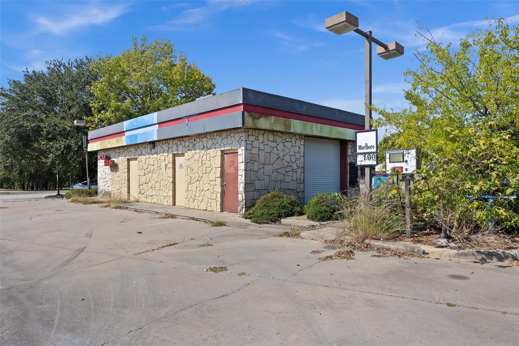 801 W Park Boulevard