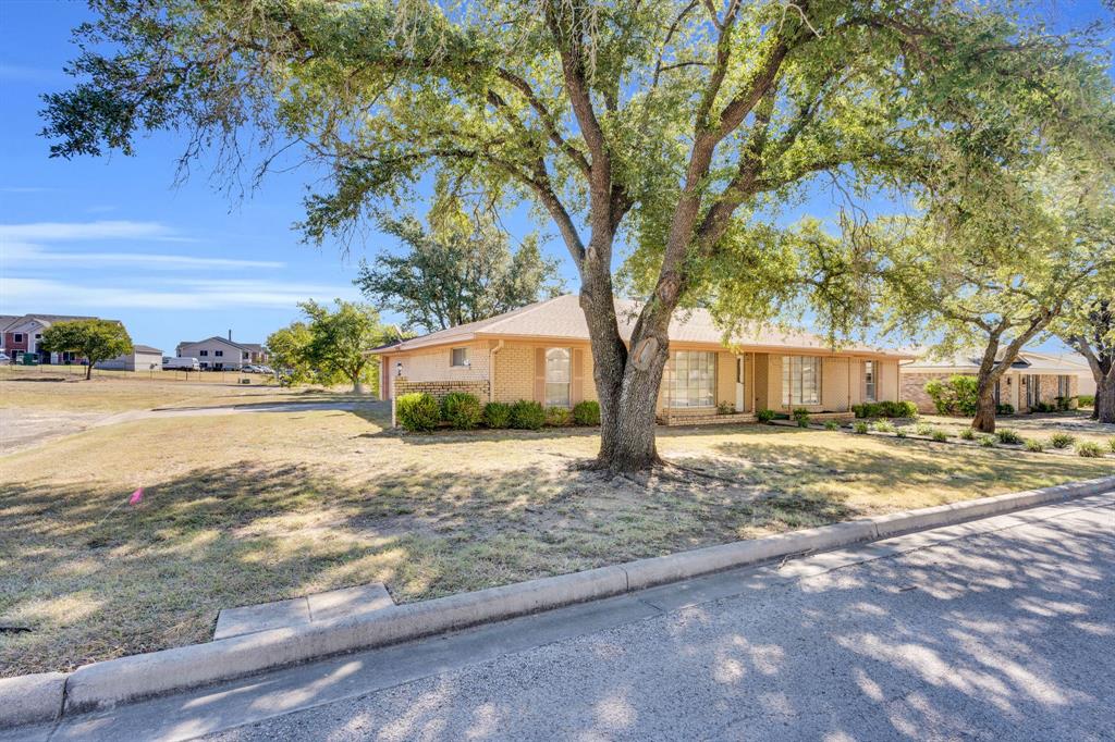120 Mockingbird Lane