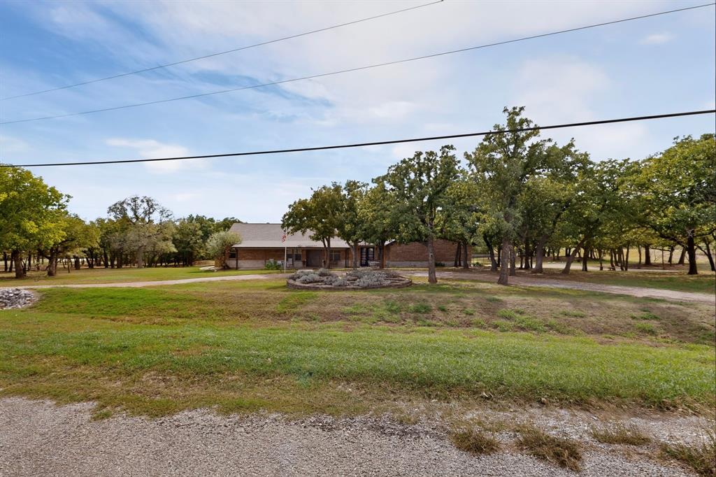 111 Clear Creek Drive - Photo 2
