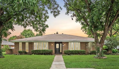 2204 Winewood Lane Arlington TX 76013