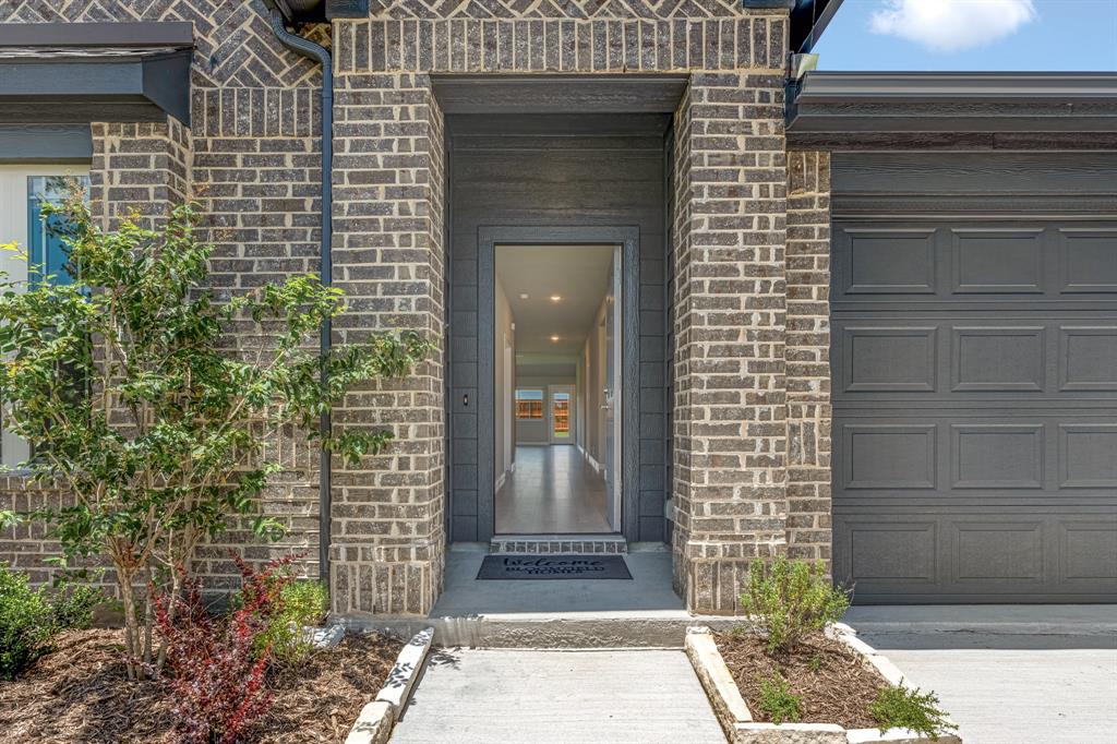 3215 Blossom Trail