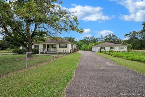 5905 Highway 175 Frierson LA 71027