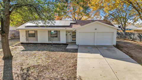 121 Quail Creek Drive Crowley TX 76036