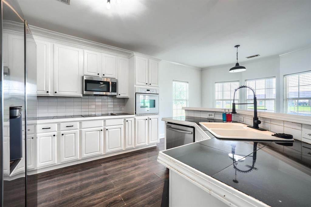 Longspur Estates - Residential