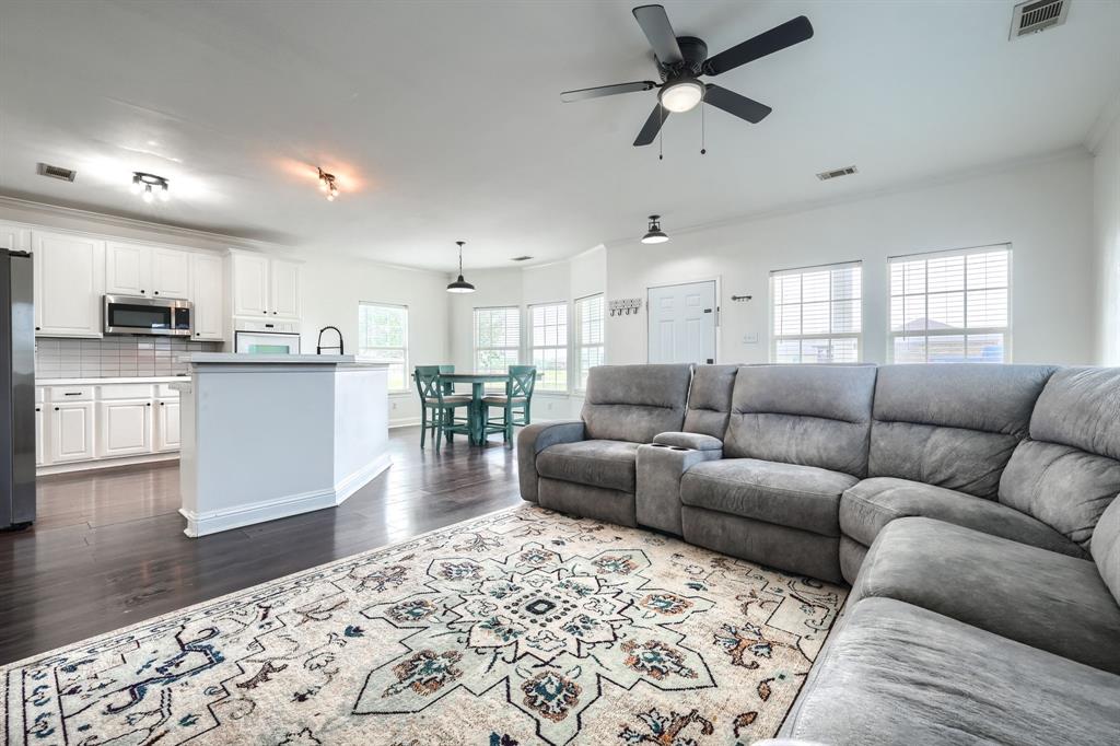 Longspur Estates - Residential