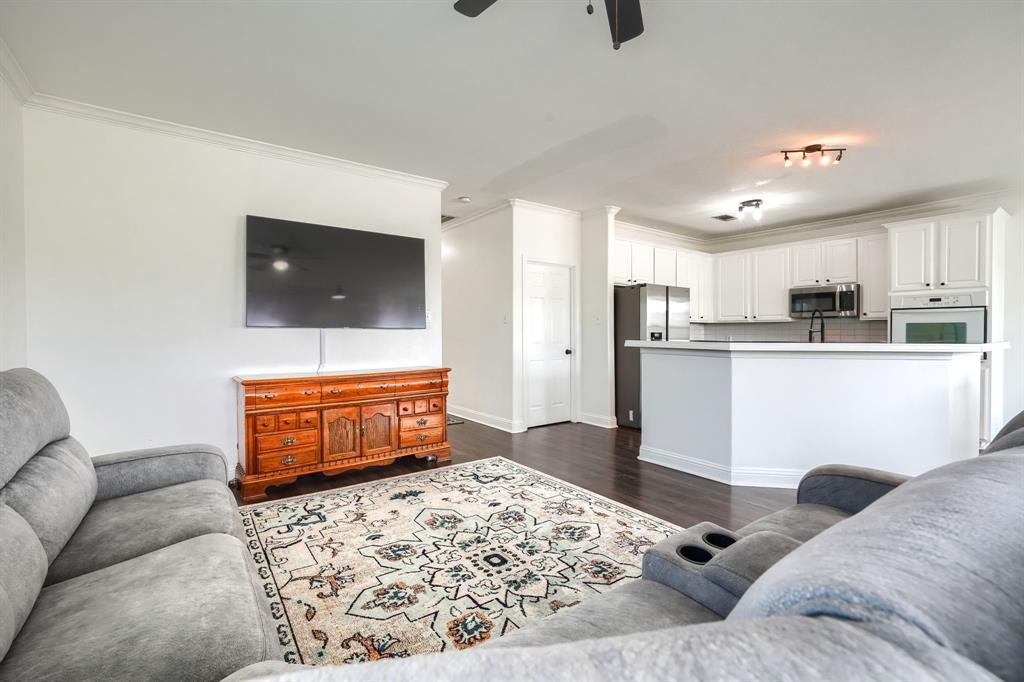 Longspur Estates - Residential