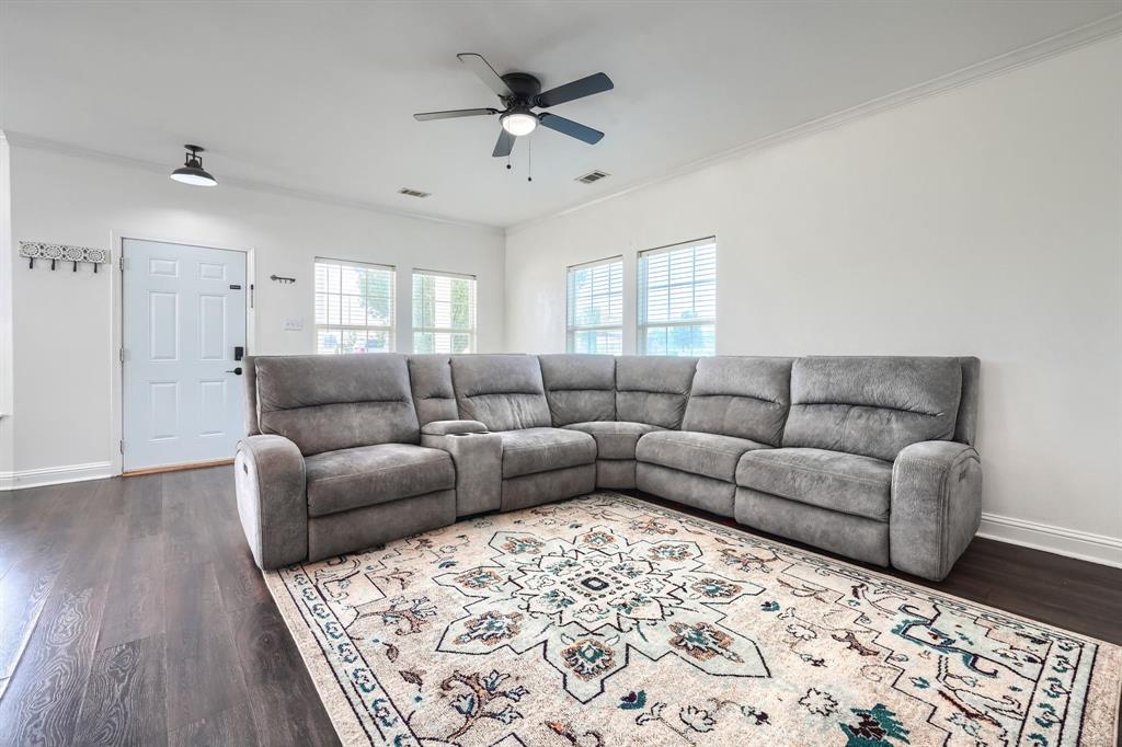Longspur Estates - Residential