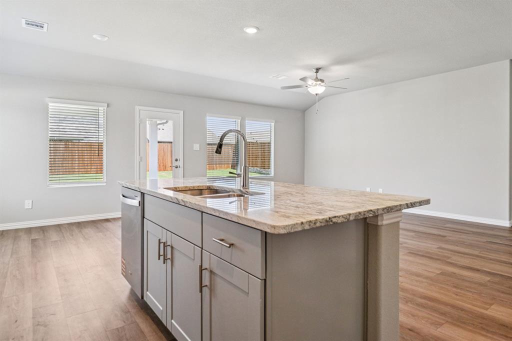 Lakehaven - Residential