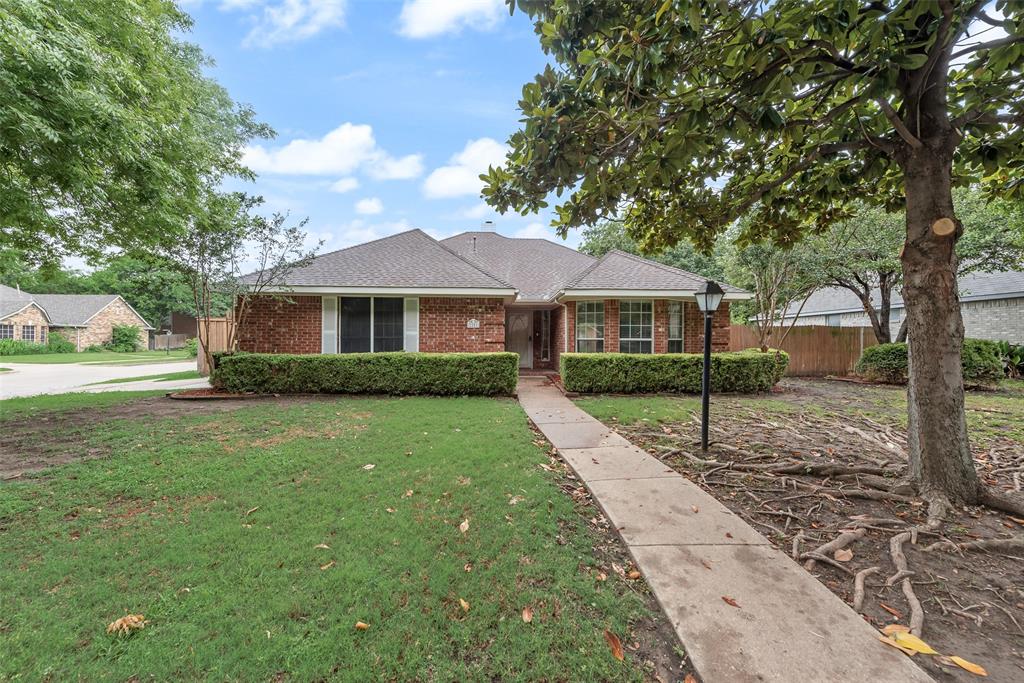 2201 Ridgewood Drive