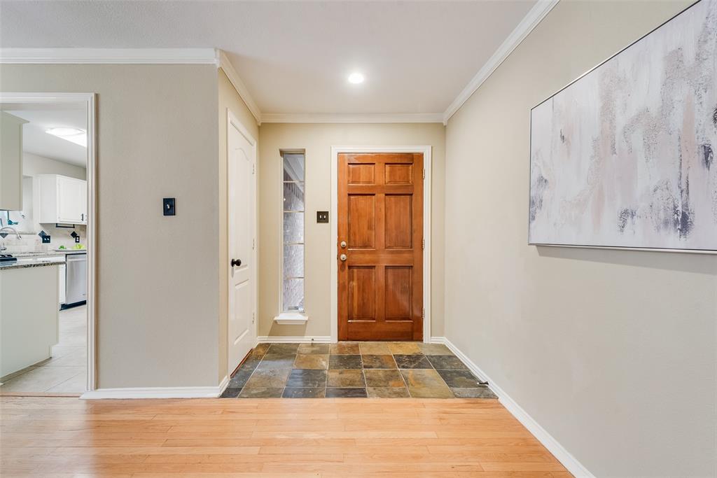 2201 Ridgewood Drive