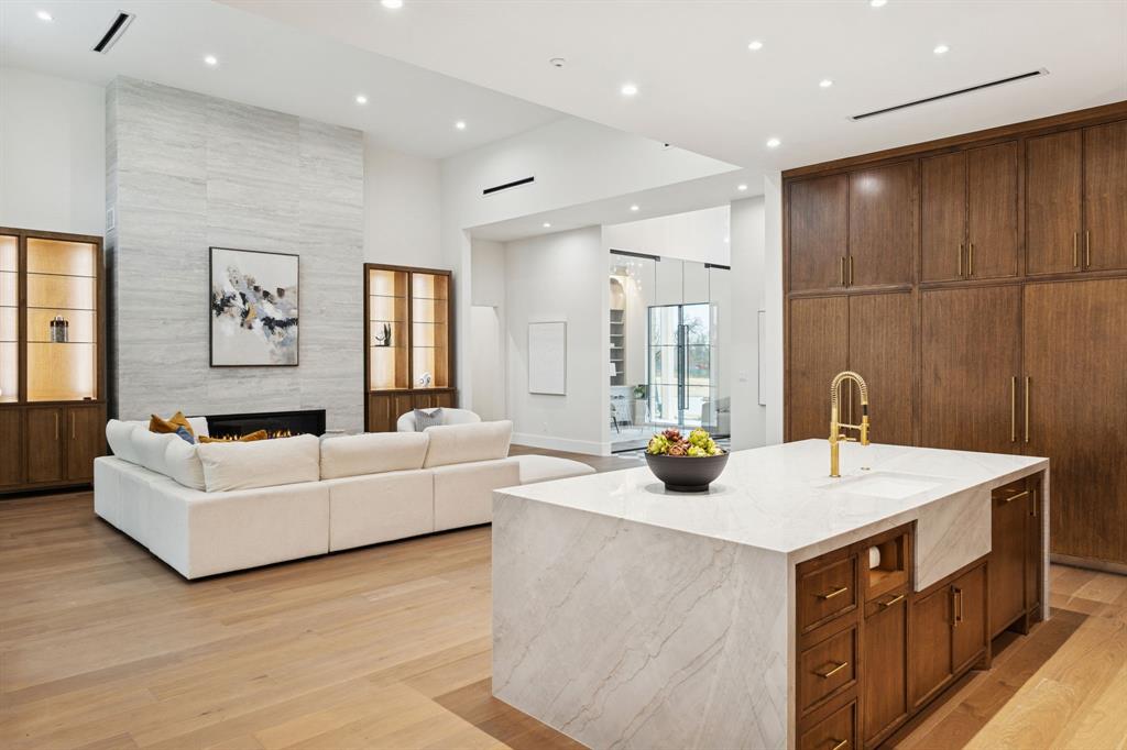 Oakbrook Hills Sub - Residential