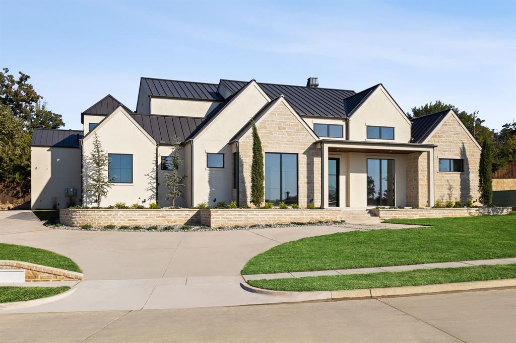 1740 Oakbrook Drive