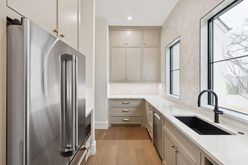 Oakbrook Hills Sub - Residential