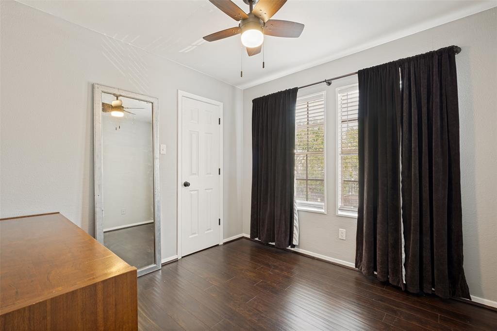 Ashton Square Condo - Residential