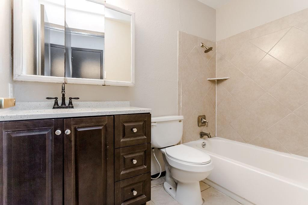 Singing Hills - Residential