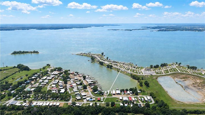 Photo 1 of 39 — 935 Blue Heron Way Lot 16, Kerens, TX 75144
