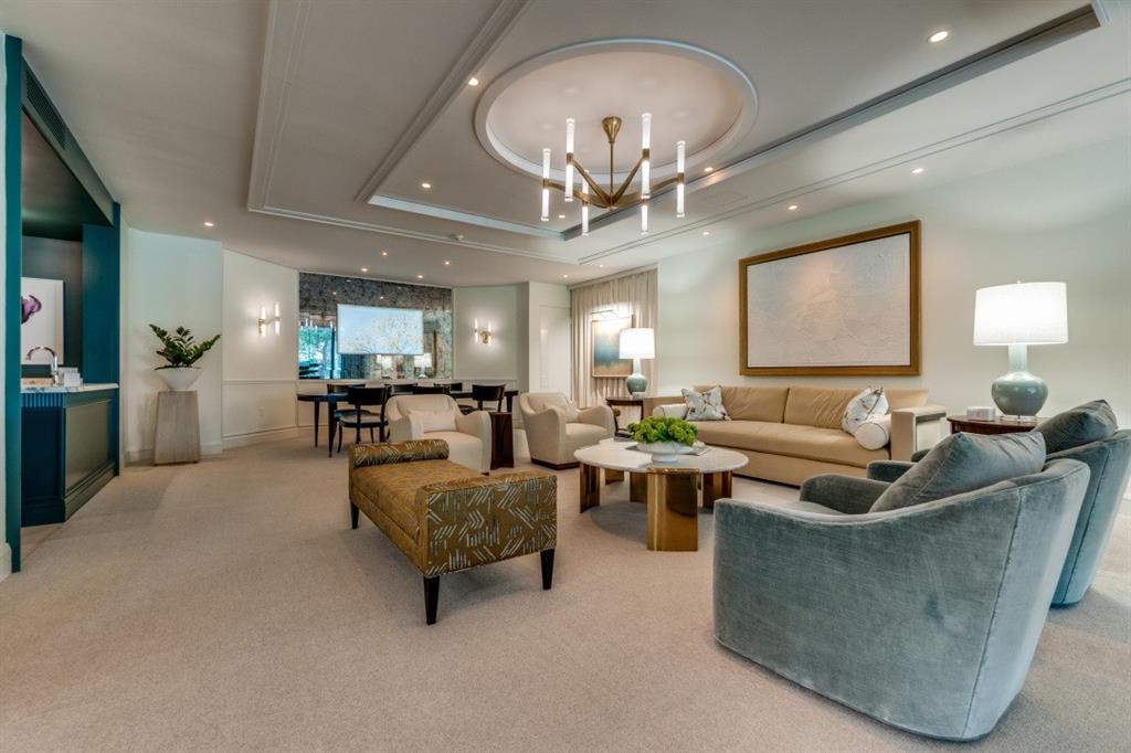 3621 Turtle Creek Boulevard 2L