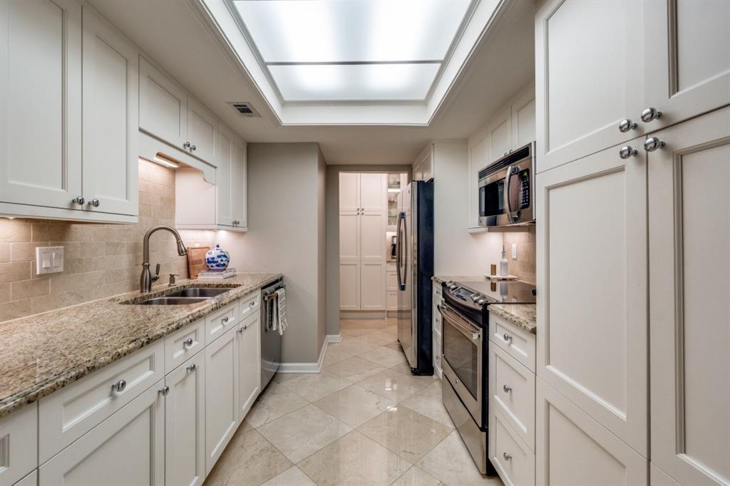 Beverly On Turtle Creek - Residential