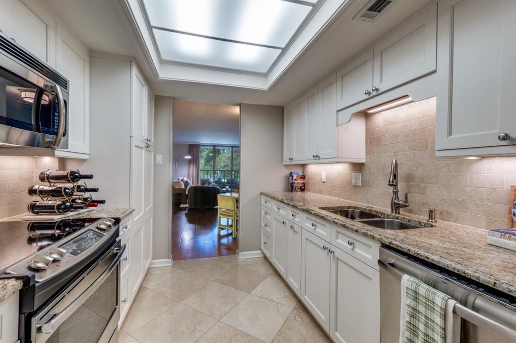 Beverly On Turtle Creek - Residential