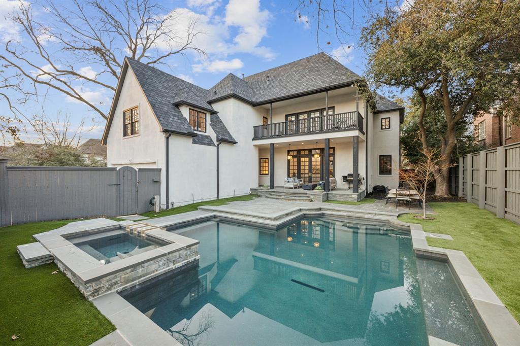 University Heights Sec 03 - Residential