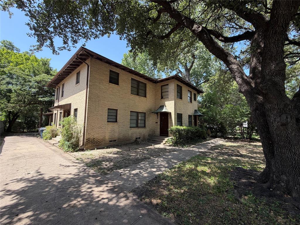 5332 Glenwick Lane