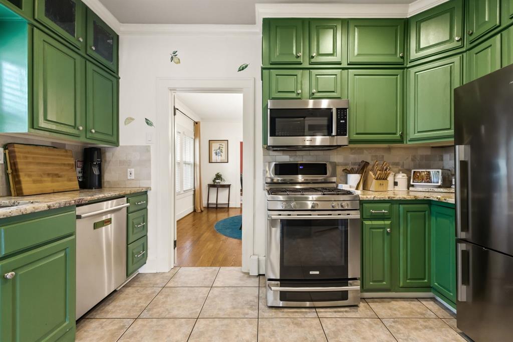 Hollywood - Residential