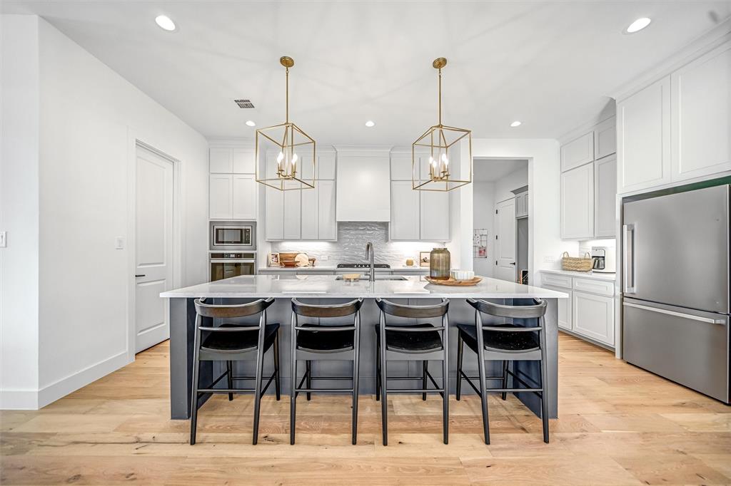 Aledo, Texas 76008, United States, 3 Bedrooms Bedrooms, ,2 BathroomsBathrooms,Residential,Pending,198718