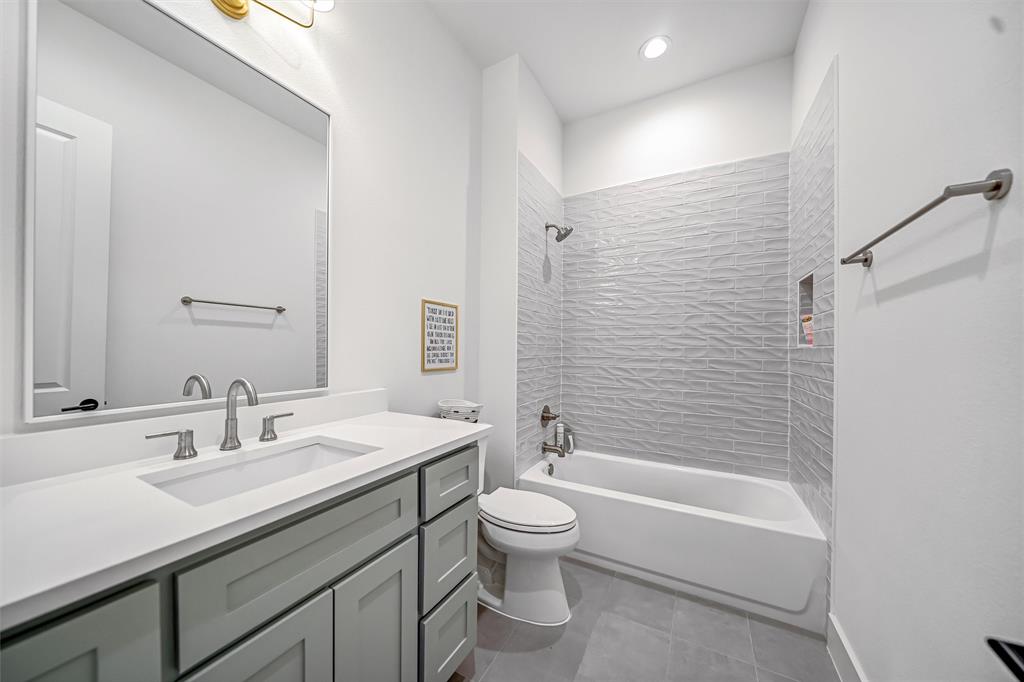 Aledo, Texas 76008, United States, 3 Bedrooms Bedrooms, ,2 BathroomsBathrooms,Residential,Pending,198718