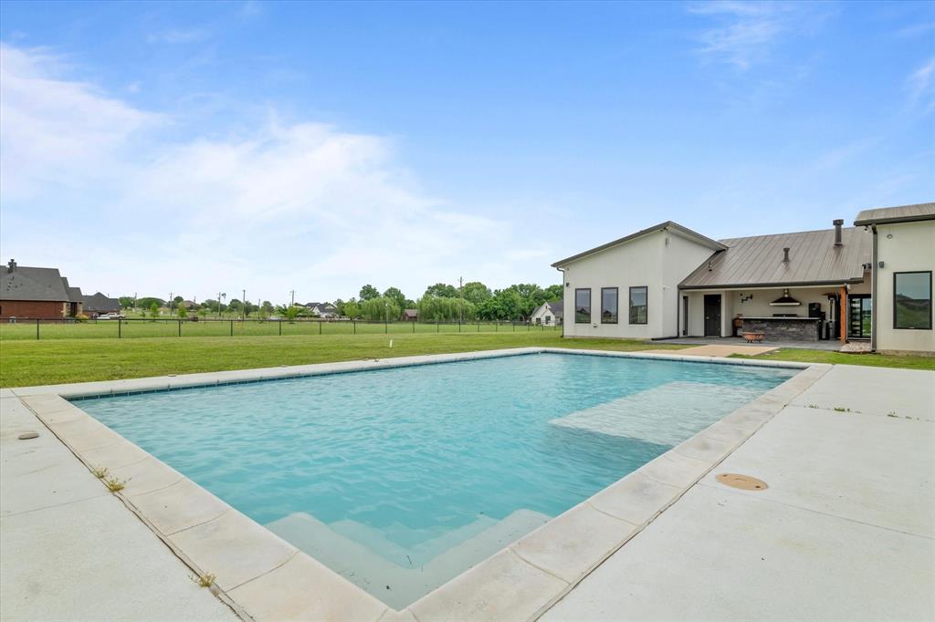1595 Bledsoe Road