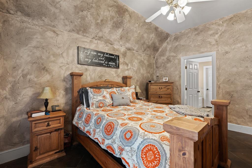 Mountain Valley Lake Tr - Residential