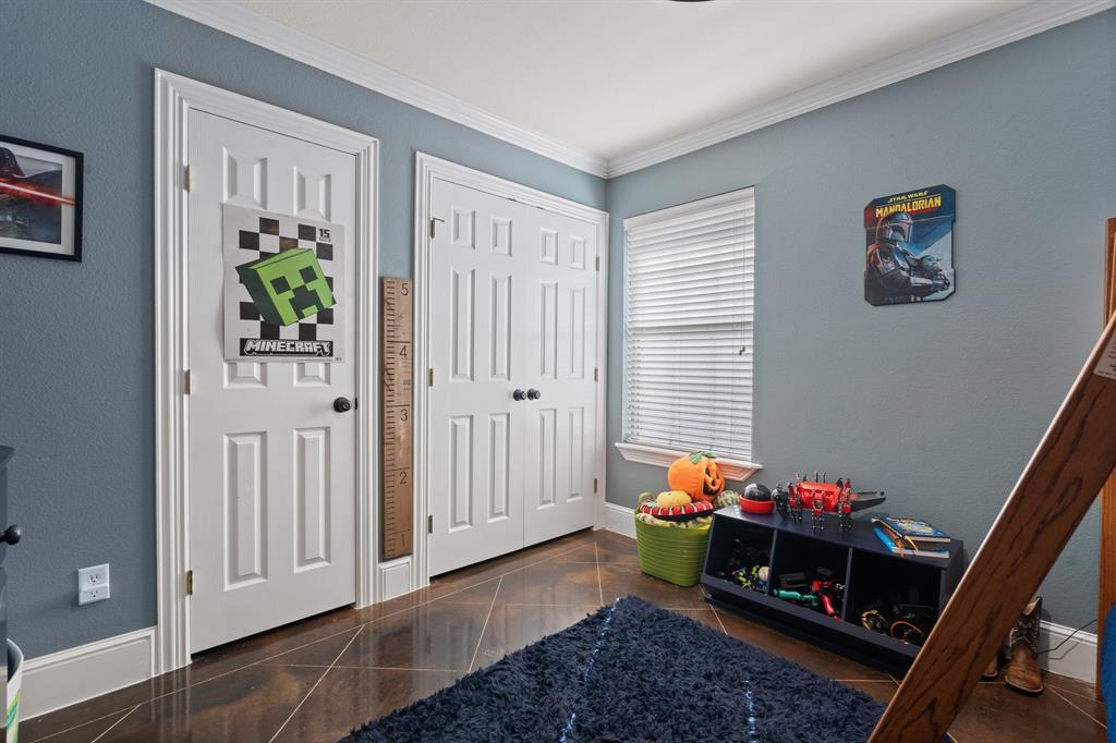 Mountain Valley Lake Tr - Residential