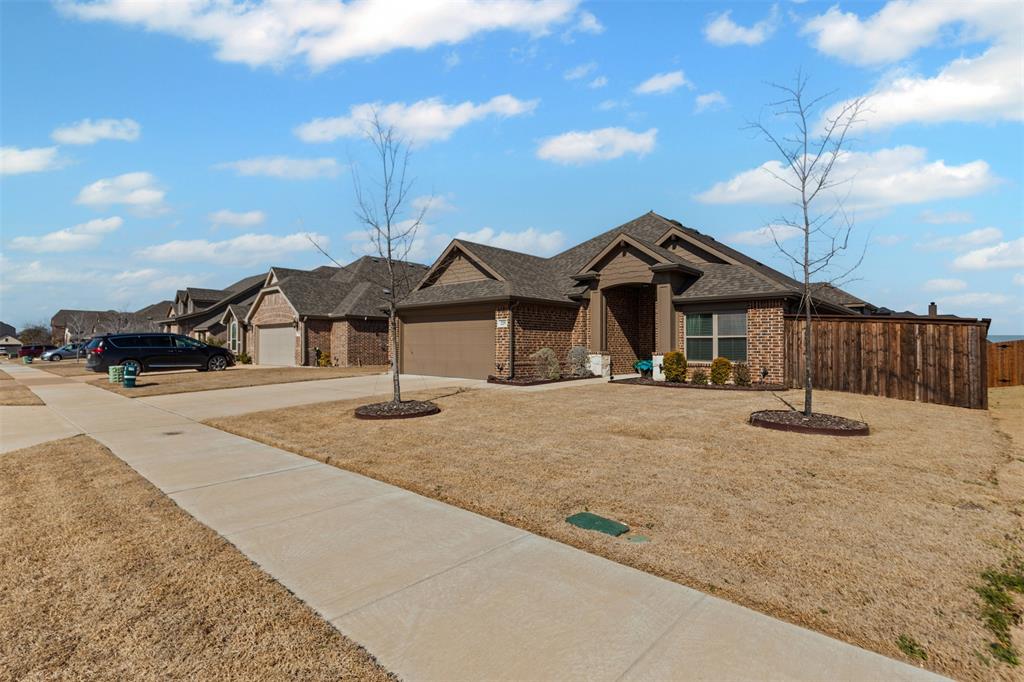 Waxahachie, Texas 75165, United States, 4 Bedrooms Bedrooms, ,2 BathroomsBathrooms,Residential,Pending,79950